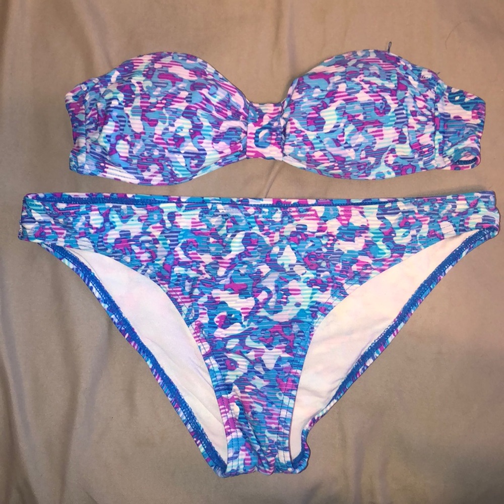 Oakley Bikini